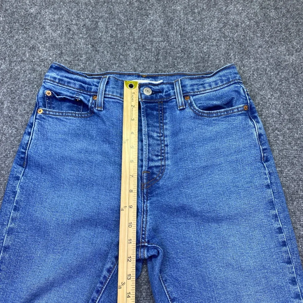 Levis levi wedgie